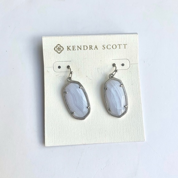 Kendra Scott Blue Lace Agate Elle Earrings - Picture 3 of 5